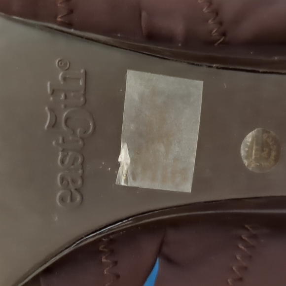 High heel sandals by East 5th. Very comfortable to wear size 9 and 1/2 - Picture 6 of 6